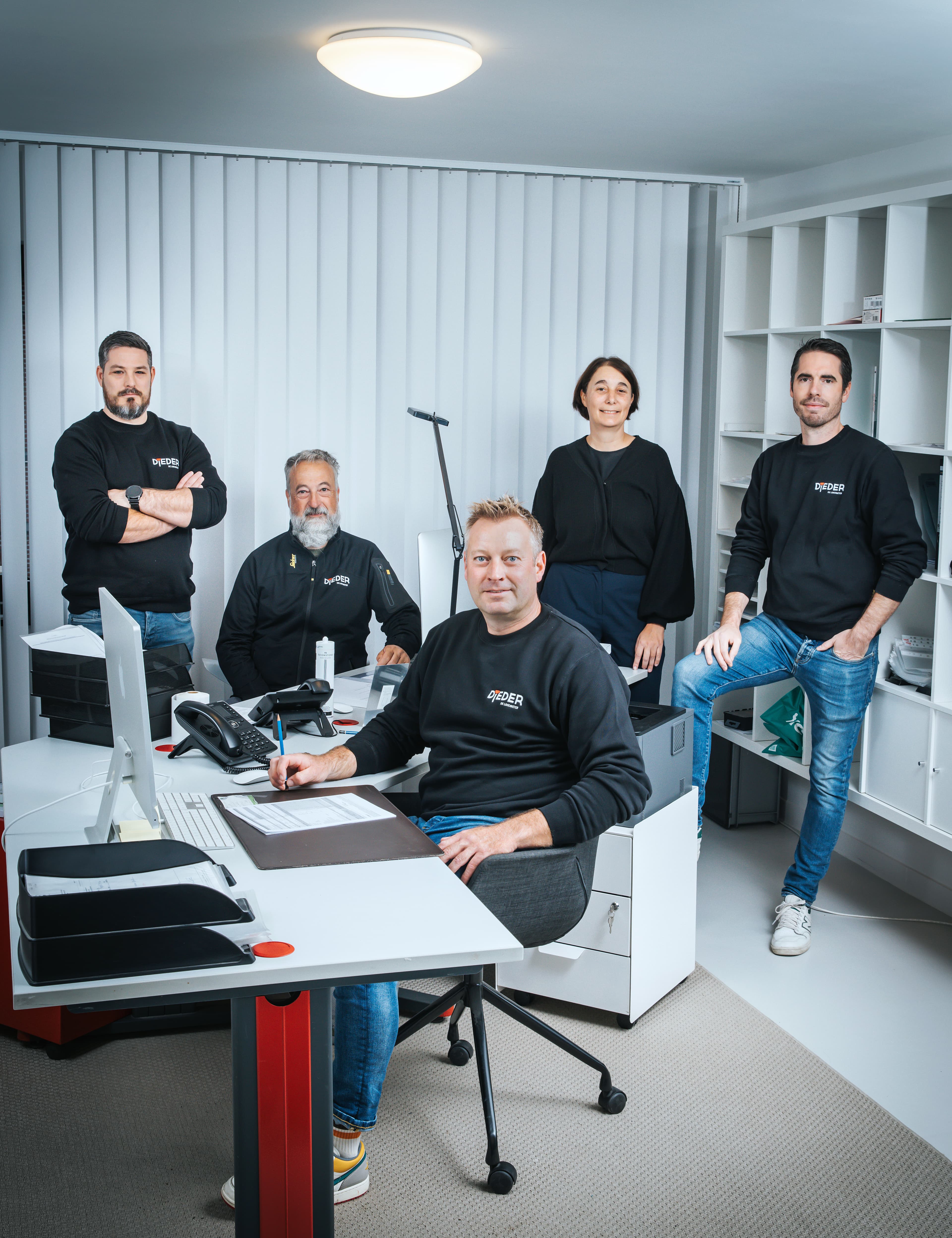 Contact image